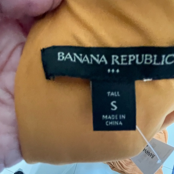 NWT. Size 4 TALL. Banana Republic Satin Dress. - Picture 4 of 4